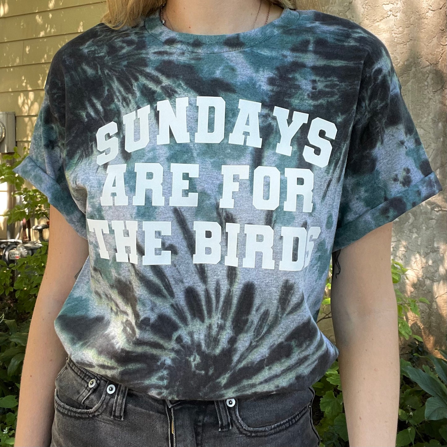 Sundays Tee